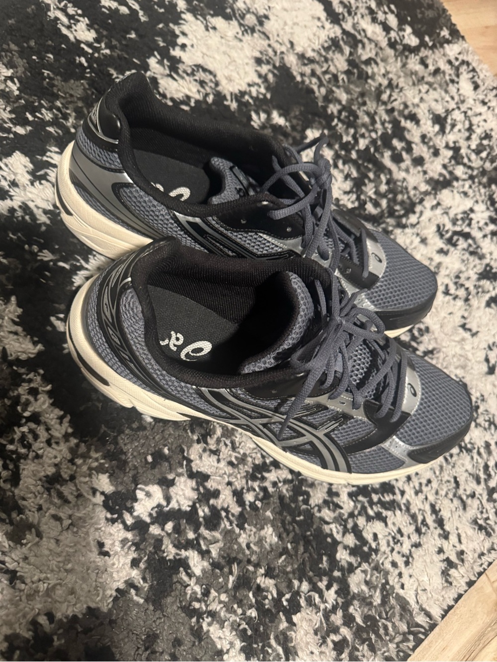 Asics Men’s Gray and Black Mesh Running Sneakers